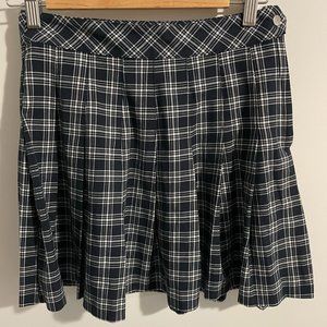 H&M Divided Plaid Skirt, Size 2, Black